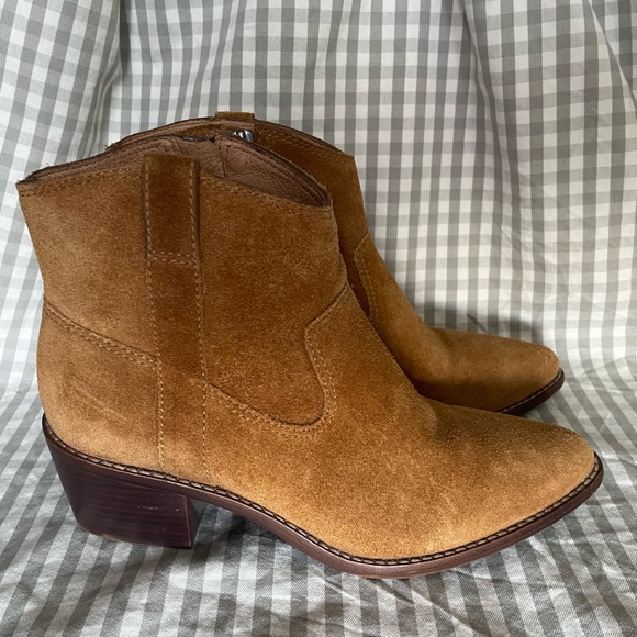 Madewell suede western cowboy inspired ankle Hailie boots in great condition. - Picture 2 of 16